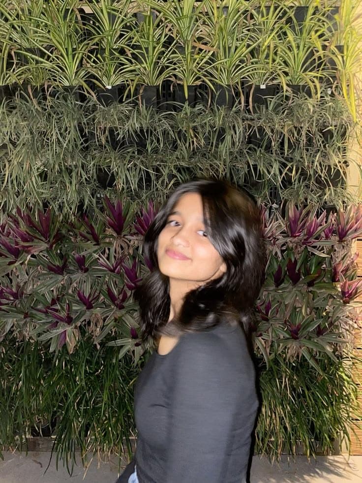 Aanya Mehta, City Walk companion in Mumbai, Mumbai